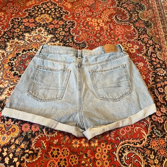 American Eagle Mom shorts - Picture 2 of 4